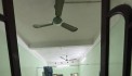 Cho thuê nhà Đê La Thành nhỏ 36m2, 2 tầng, 2 ngủ, 2 wc, 8 Triệu/th
